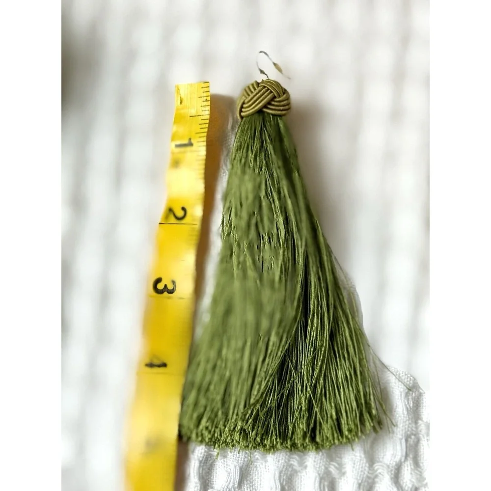 VINTAGE KNOT EARRINGS WITH GREEN TASSELS THREAD 4.75